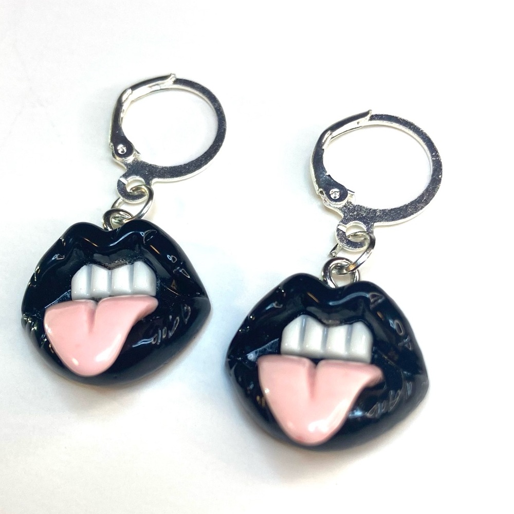 Vintage Unique Gothic Black and pink lips goth earrings , Y2K Grunge Boho